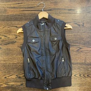 Cute Sono by Cavalini Women's Zip-up Biker Bomber Vest Faux